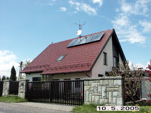 Celkov pohled na RD Janiczkovch v Karpentn